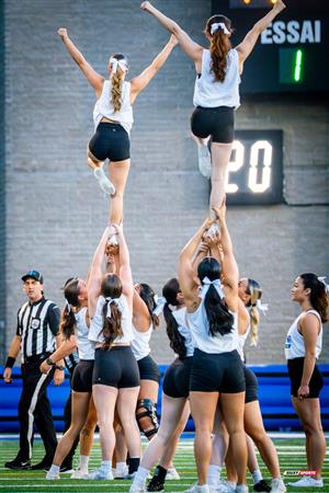 RSEQ 2024 Cherleeding Carabins - Match de Football contre le Vert-et-Or