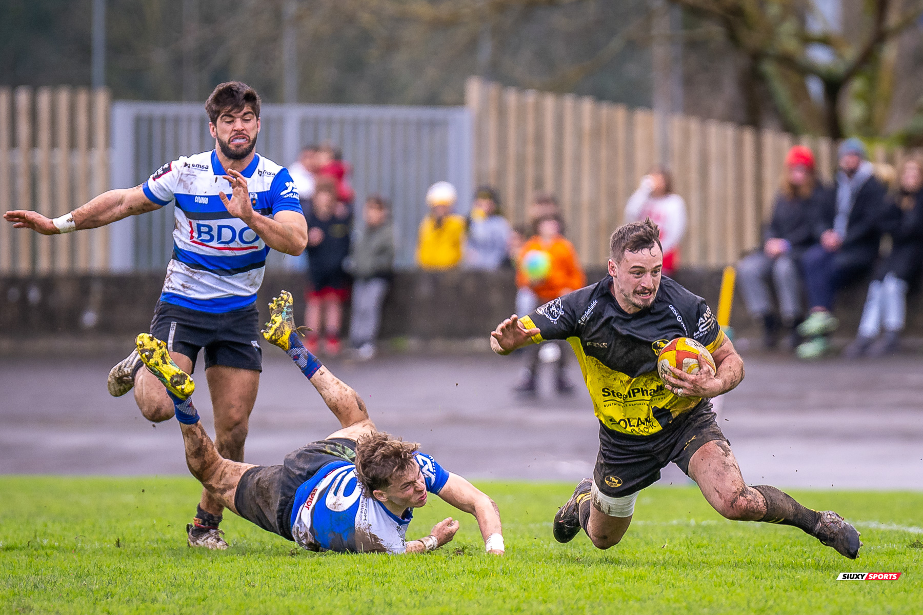 Jon Ander CALVO DE LA QUINTANA - Guillem DE PÉREZ-CABRERO -  Getxo Artea Rugby Taldea - Club de Rugby Sant Cugat - Rugby - Élite Div Honor B masculina - Getxo (17) vs (5) Sant Cugat (#E24DBMGETSC03) Photo by: Fredy Monfoto | Siuxy Sports 2024-03-03