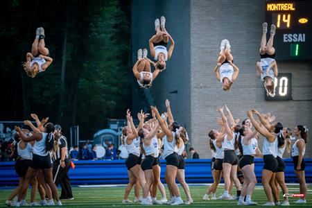 RSEQ 2024 Cherleeding Carabins - Match de Football contre le Vert-et-Or