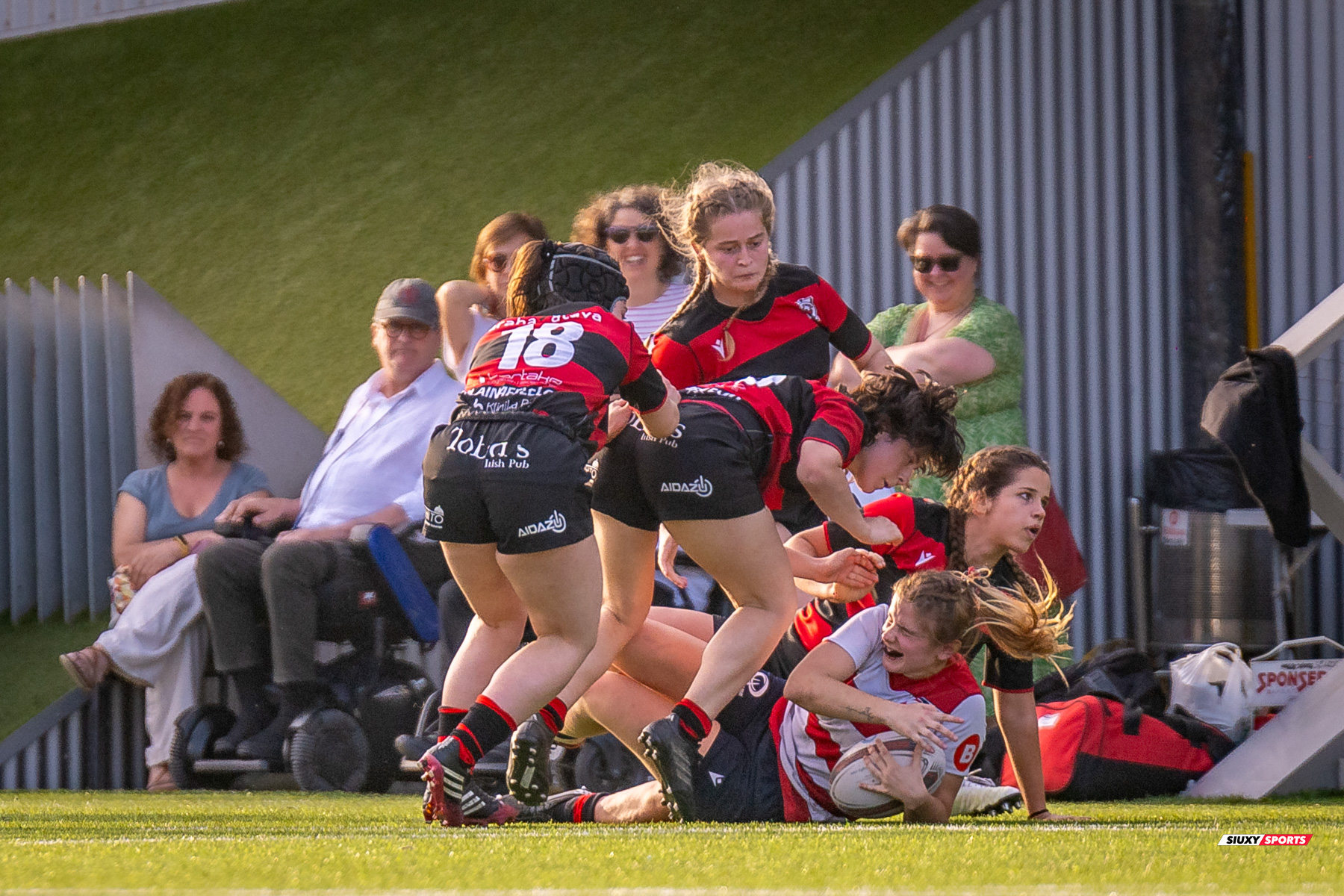  Universitario Bilbao Rugby - Gaztedi Rugby Taldea - Rugby - FER 2024 - SR FEM - Universidad Bilbao Rugby vs Gaztedi RT (#FER24UBRGRT04) Photo by: Fredy Monfoto | Siuxy Sports 2024-04-13