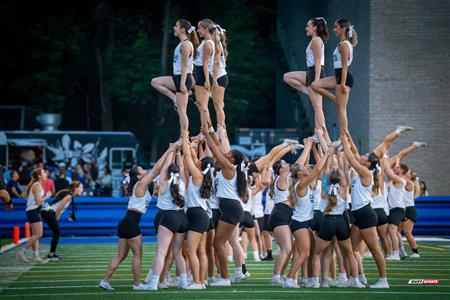 RSEQ 2024 Cherleeding Carabins - Match de Football contre le Vert-et-Or