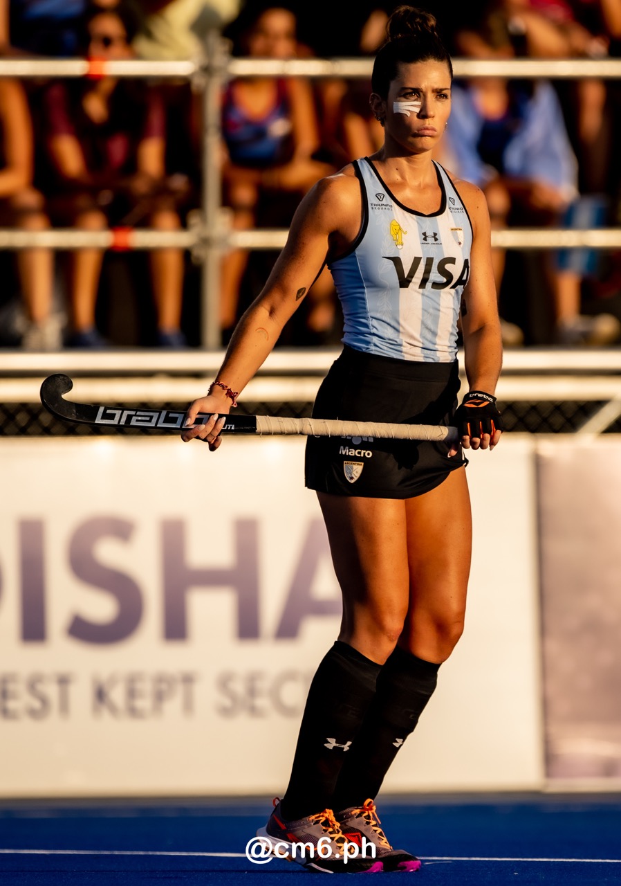 Agustina ALBERTARRIO -  Selección femenina de hockey sobre césped de Argentina - England women's national field hockey team - Field hockey - FIH PRO LEAGUE 2022-2023 - Argentina(3) vs (0) Great Britain (#FIHPF22ARGGBR12) Photo by: Christian Mas | Siuxy Sports 2022-12-15