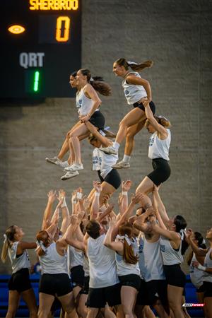 RSEQ 2024 Cherleeding Carabins - Match de Football contre le Vert-et-Or