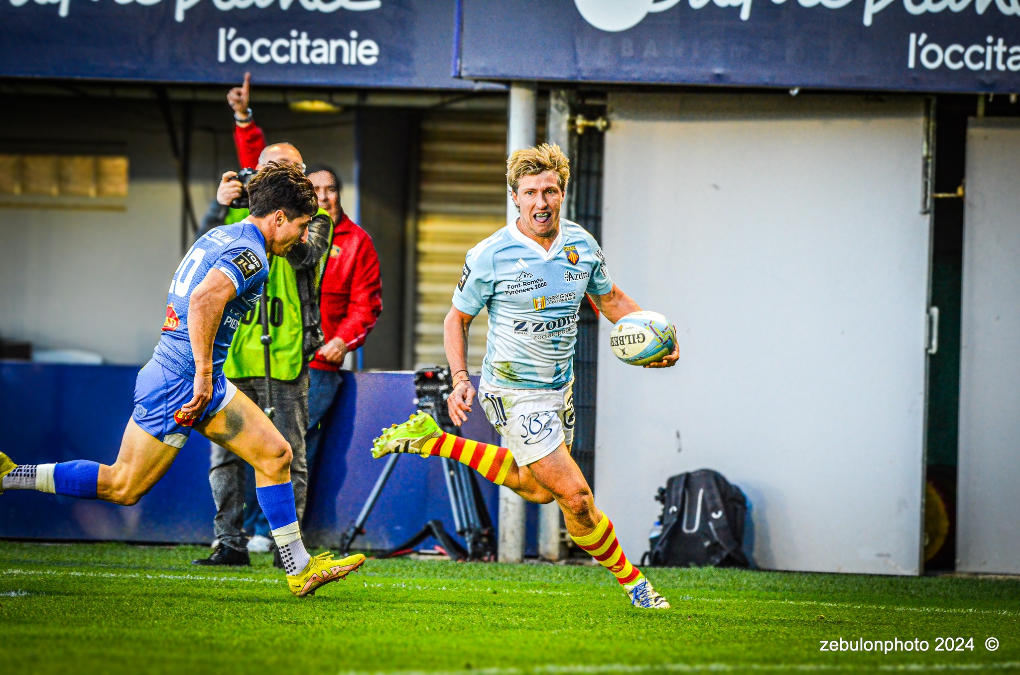  US Arlequins Perpignanais - Castres Olympique - Rugby - FFR 2024 - Top14 - USAP (43) vs (12) Castres  (#FFR24TOPPERCAS03) Photo by: Photo Zebulon | Siuxy Sports 2024-03-30