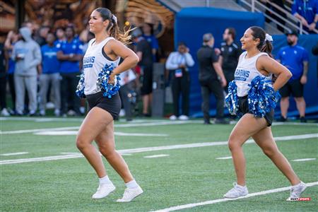 RSEQ 2024 Cherleeding Carabins - Match de Football contre le Vert-et-Or