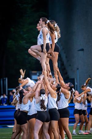 RSEQ 2024 Cherleeding Carabins - Match de Football contre le Vert-et-Or
