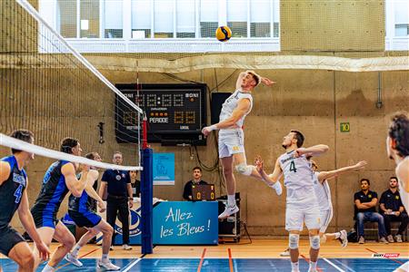 RSEQ - 2024 VOLLEY M - U DE MONTRÉAL (1) VS (3) U DE SHERBROOKE - Reel 1