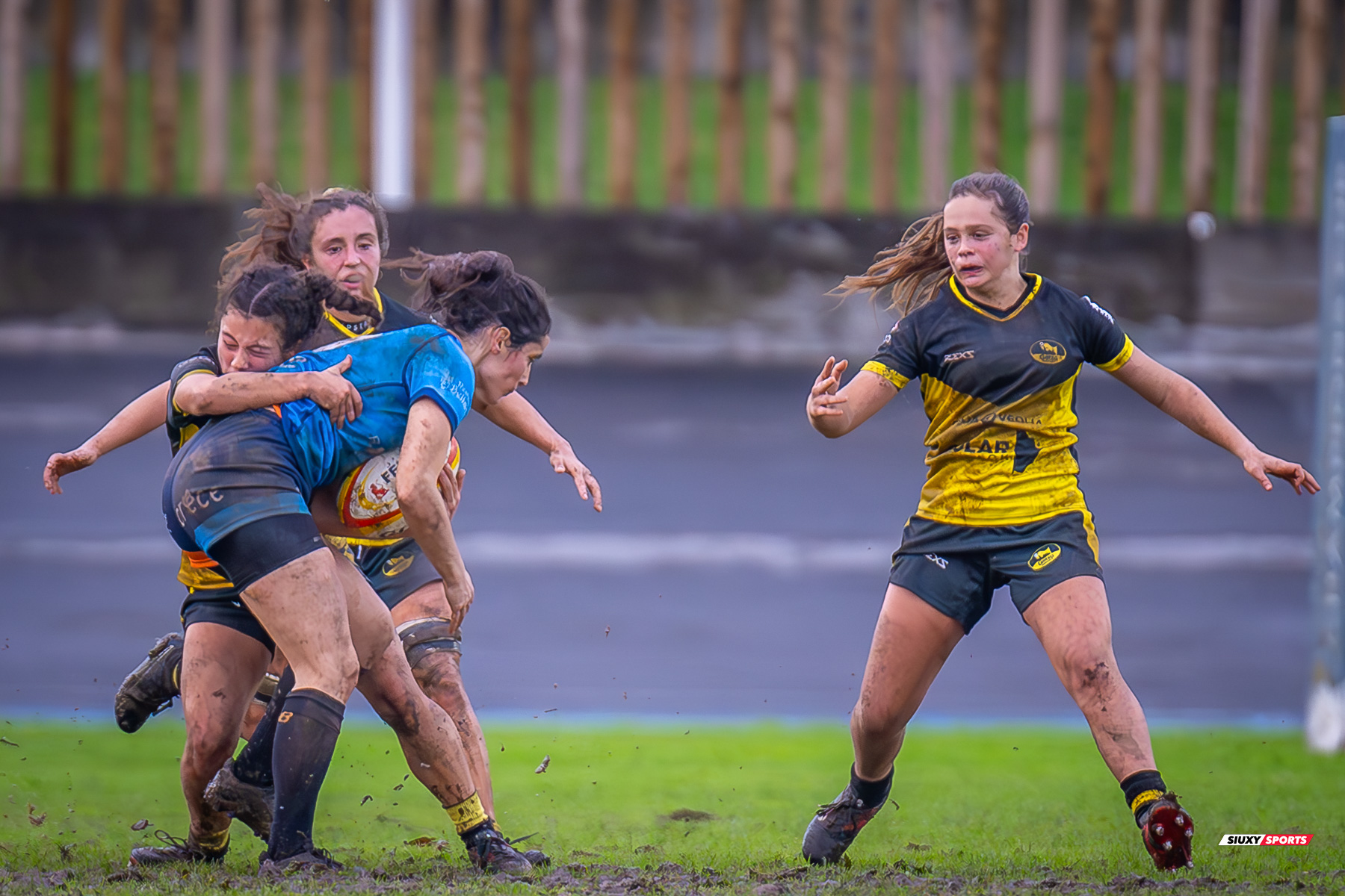  Getxo Artea Rugby Taldea - PRB FLOR DE ESCOCIA UBU - Rugby - FER 2023 - DHB F - Getxo Neskak Rt (31) vs (5) PRB Flor de Escocia (#FER23DHBGNFDE11) Photo by: Fredy Monfoto | Siuxy Sports 2023-11-11