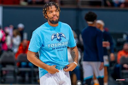 BSL - Montreal Toundra vs Frederick Flying Cows - Before game and half time show
