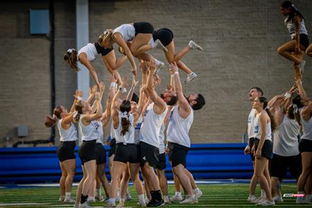 RSEQ 2024 Cherleeding Carabins - Match de Football contre le Vert-et-Or