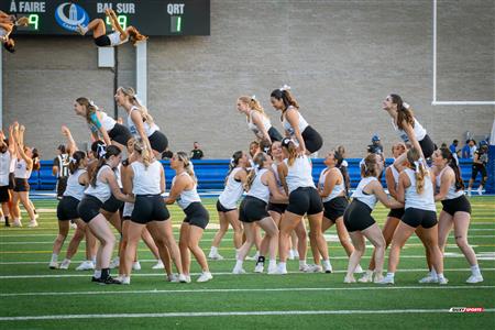 RSEQ 2024 Cherleeding Carabins - Match de Football contre le Vert-et-Or