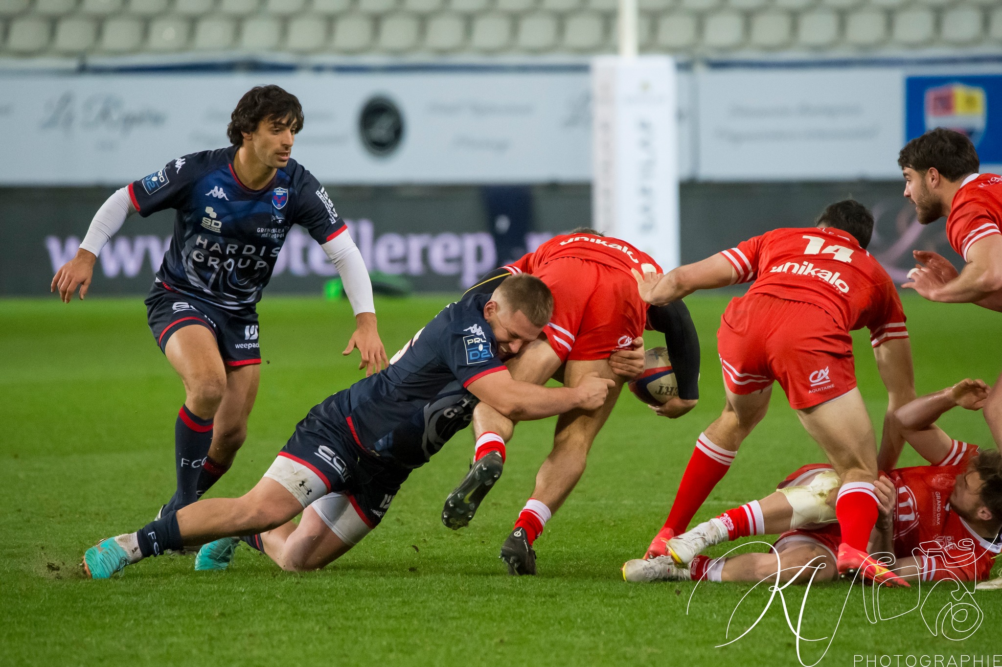 Felipe EZCURRA - Mathis SARRAGALLET -  FC Grenoble Rugby - US Dax - Rugby - Pro D2 - FC Grenoble (24) vs (27) US Dax (#PD224FCGDAX01) Photo by: Karine Valentin | Siuxy Sports 2024-01-19