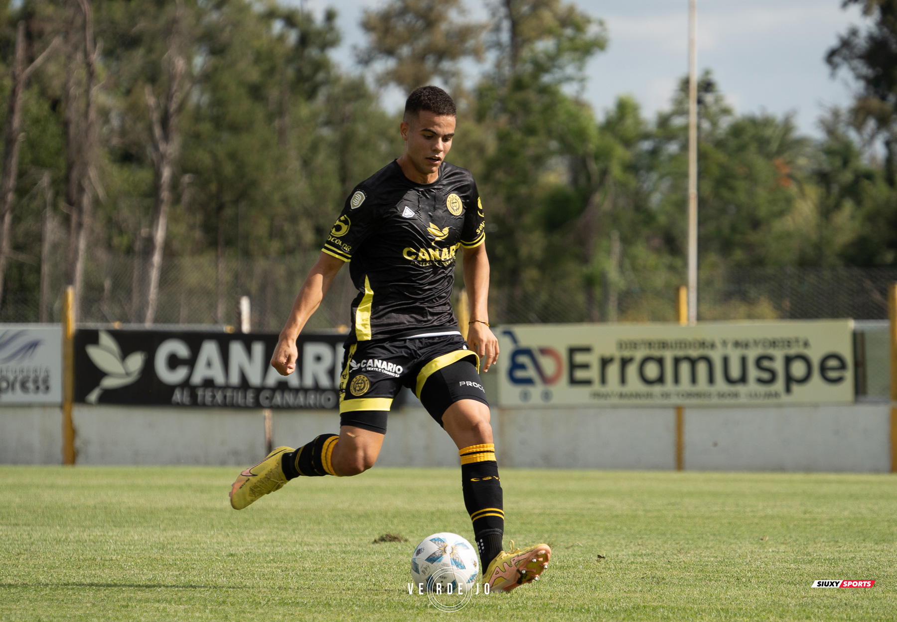  CSyD Flandria - Club Social y Deportivo Merlo - Soccer - AFA - 1B - Flandria (0) vs (2) Deportivo Merlo (#AFA241BFLADEM03) Photo by: Ignacio Verdejo | Siuxy Sports 2024-03-17