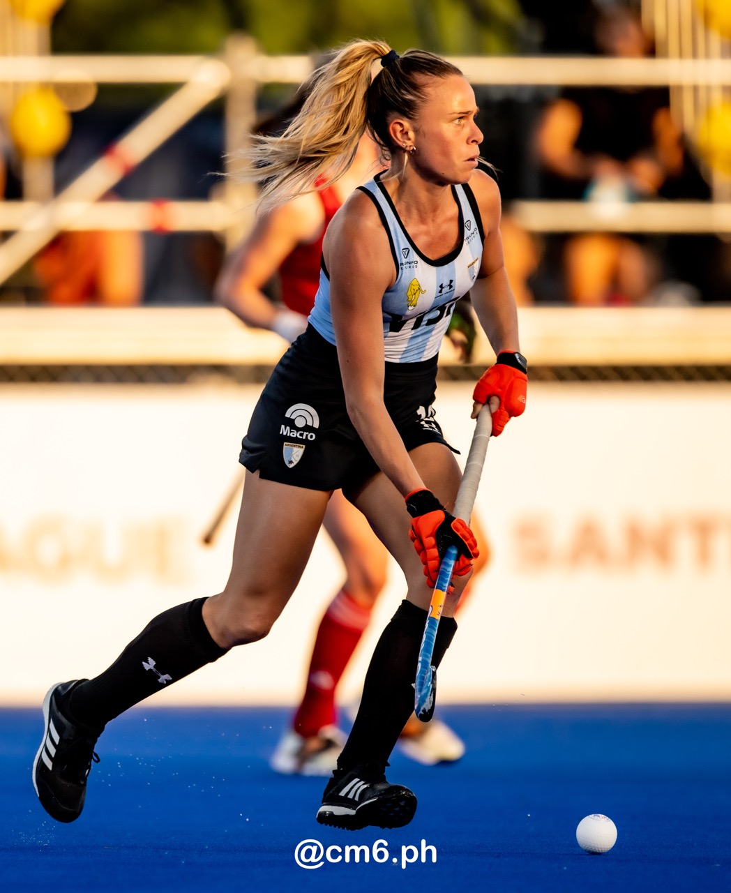 Victoria SAUZE VALDEZ -  Selección femenina de hockey sobre césped de Argentina - England women's national field hockey team - Field hockey - FIH PRO LEAGUE 2022-2023 - Argentina(3) vs (0) Great Britain (#FIHPF22ARGGBR12) Photo by: Christian Mas | Siuxy Sports 2022-12-15