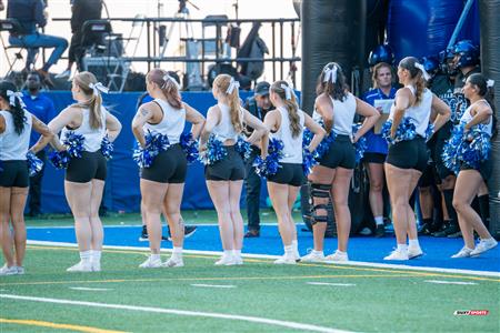 RSEQ 2024 Cherleeding Carabins - Match de Football contre le Vert-et-Or