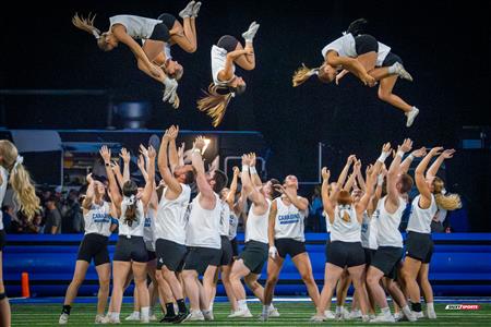 RSEQ 2024 Cherleeding Carabins - Match de Football contre le Vert-et-Or