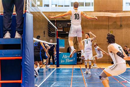 RSEQ - 2024 VOLLEY M - U DE MONTRÉAL (1) VS (3) U DE SHERBROOKE - Reel 1