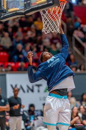 BSL - Montreal Toundra vs Frederick Flying Cows - Before game and half time show