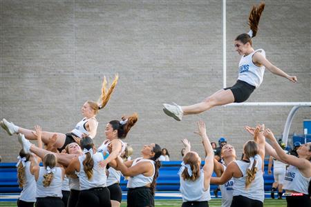 RSEQ 2024 Cherleeding Carabins - Match de Football contre le Vert-et-Or
