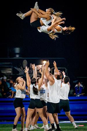 RSEQ 2024 Cherleeding Carabins - Match de Football contre le Vert-et-Or