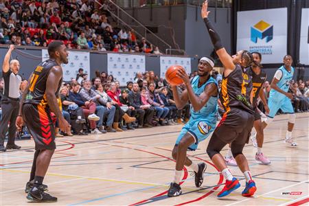 Mambi Diawara - Basketball - MONTREAL TUNDRA (111) VS (114) SUDBURY'S FIVE - 1st half - Montreal - Sudbury