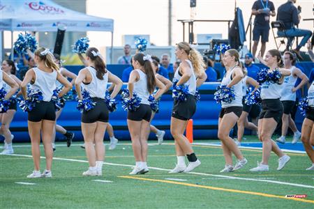 RSEQ 2024 Cherleeding Carabins - Match de Football contre le Vert-et-Or