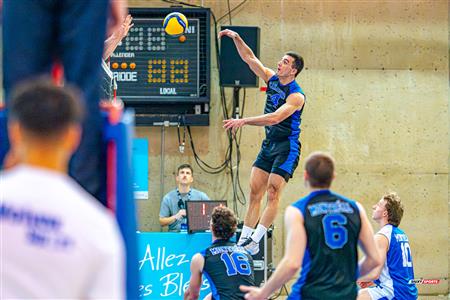 RSEQ - 2024 VOLLEY M - U DE MONTRÉAL (1) VS (3) U DE SHERBROOKE - Reel 2