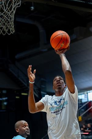 BSL - Montreal Toundra vs Frederick Flying Cows - Before game and half time show