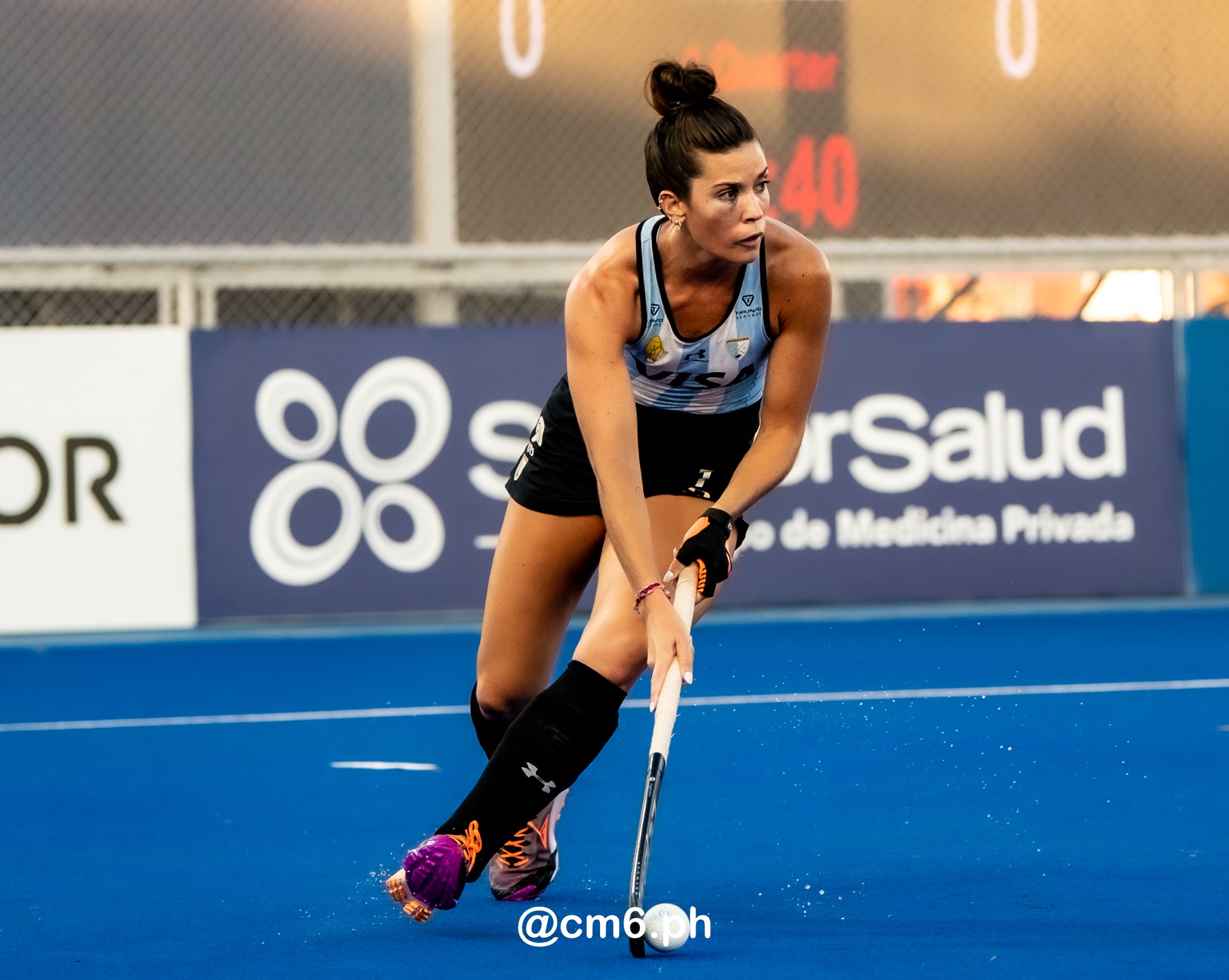 Agustina ALBERTARRIO -  Selección femenina de hockey sobre césped de Argentina - England women's national field hockey team - Field hockey - FIH PRO LEAGUE 2022-2023 - Argentina(3) vs (0) Great Britain (#FIHPF22ARGGBR12) Photo by: Christian Mas | Siuxy Sports 2022-12-15